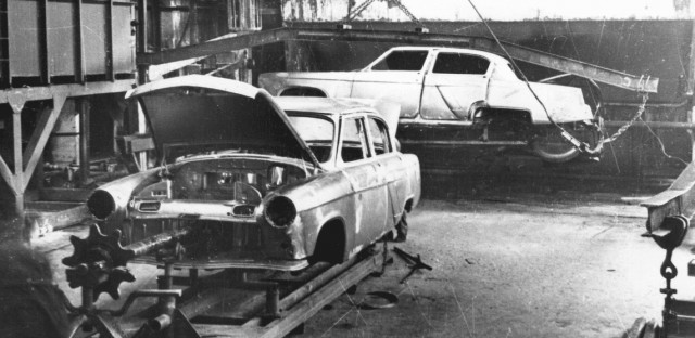 Почему советские волги ГАЗ-21 не ржавели больше 30 лет:способ защиты от коррозии,который можно повторить дома в обычной кастрюле