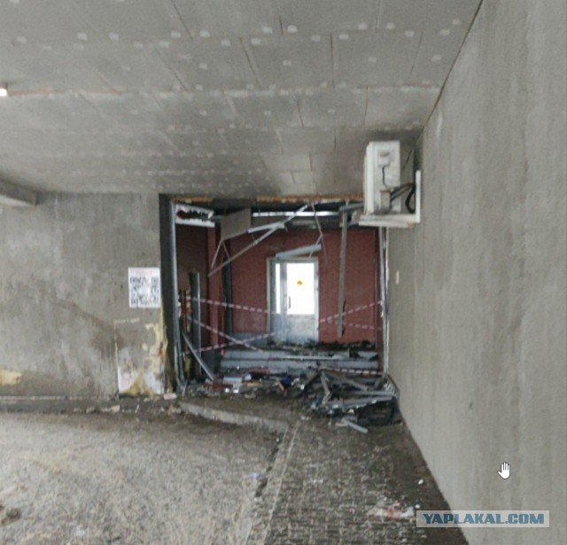 «Тойота» на скорости впечатала в стену «Ладу» в Саранске. Водитель погиб на месте.