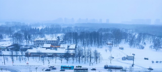 А из нашего окна, площадь Красная видна