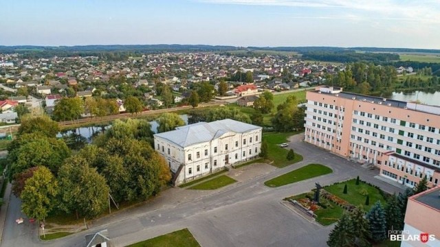 Россиянка приобрела дворец Радзивиллов в Белоруссии за 2,4 тысячи рублей