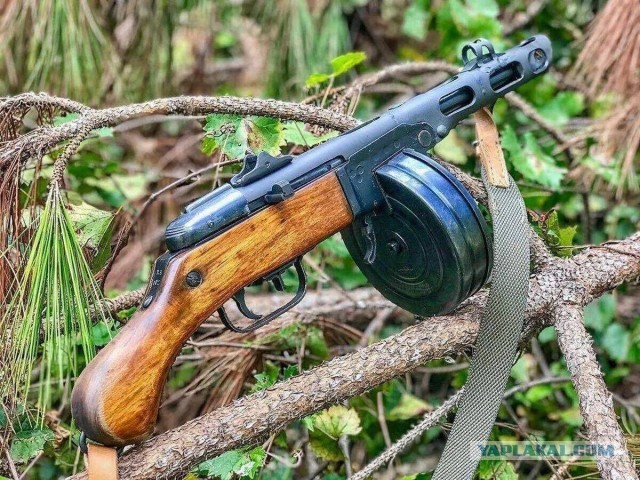 Все 6 гильз вылетали разом: какой револьвер был у русских моряков до "Нагана"