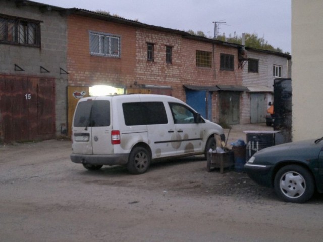 Попросил друга помыть машину