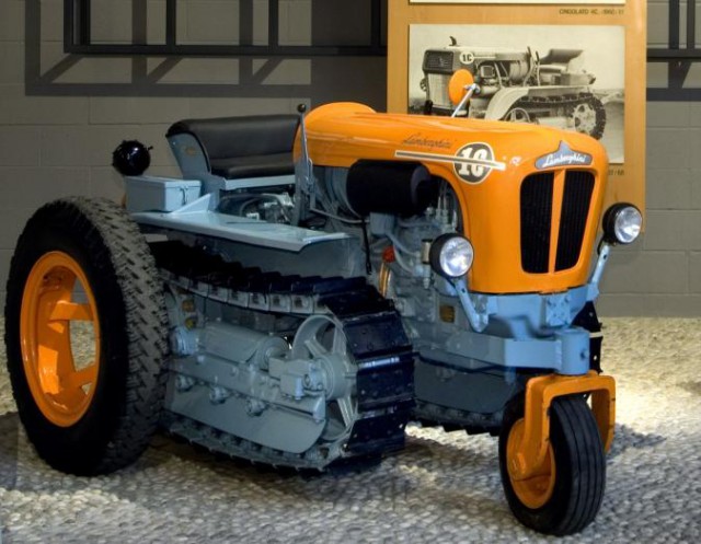 Lamborghini в масштабе 1:18