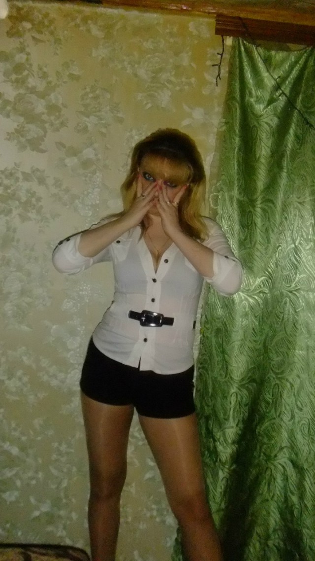 Дуры, хватит выёживаться перед фотиком