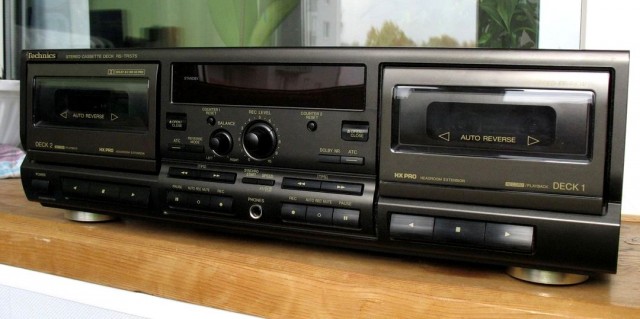 SONY EF90 немного истории