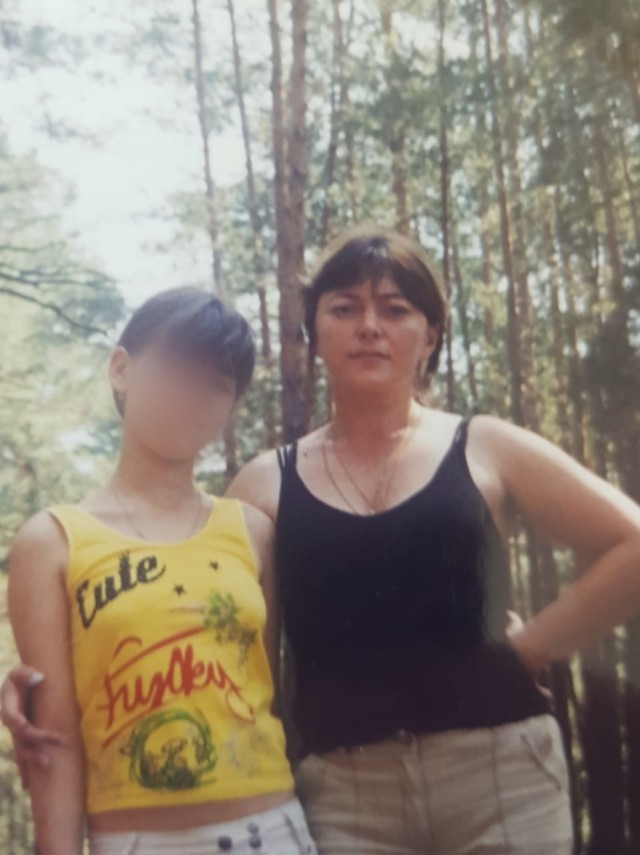 Жительница Новосибирска узнала, что ее дочь подменили в роддоме 27 лет назад, — она подала в суд