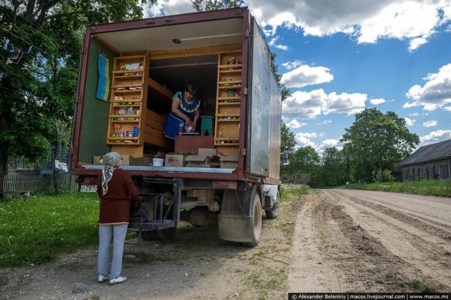 Под Саратовом закрыли единственный продуктовый магазин, открыв на его месте ПВЗ