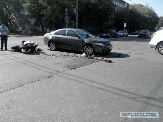 Широкий таз радует глаз...