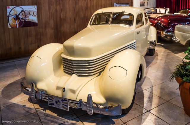 Королевский автопарк в Иордании