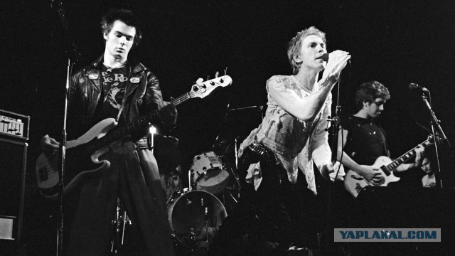 Sex Pistols, фото для получения визы в США, 1977-й год