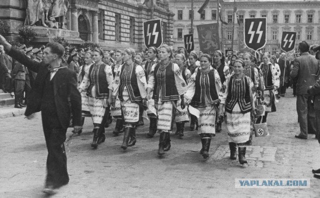 Дедушка хранил танк "Пантера" , торпеду и 88-миллиметровое зенитное орудие у себя в подвале