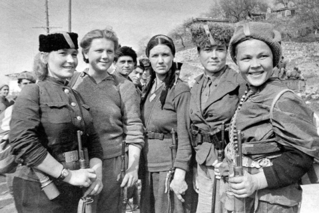 История в фотографиях