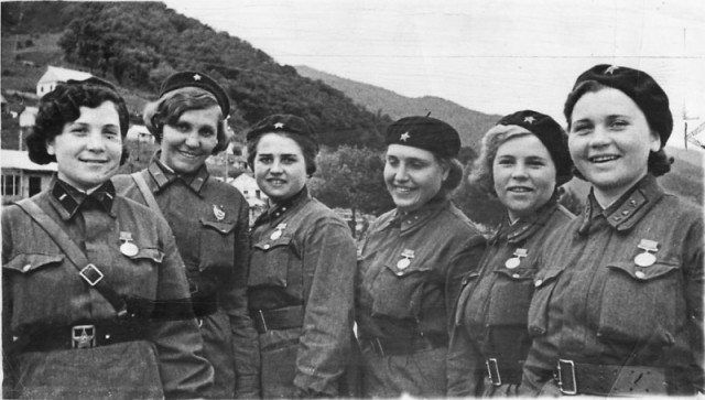 История в фотографиях - II