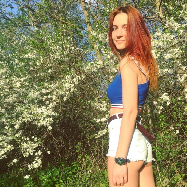 Вспоминая лето и девушек в шортах