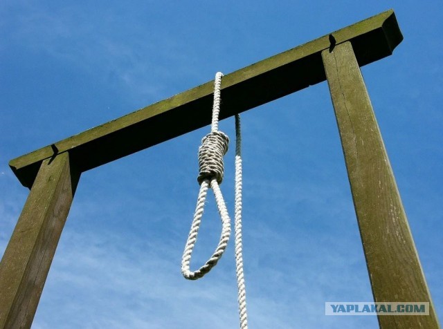 Ничего необычного, просто Азов учат строиться в колонну.