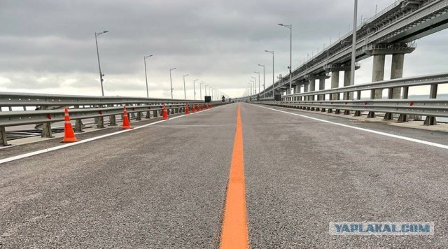 Момент  взрыва на Крымском мосту и его последствия