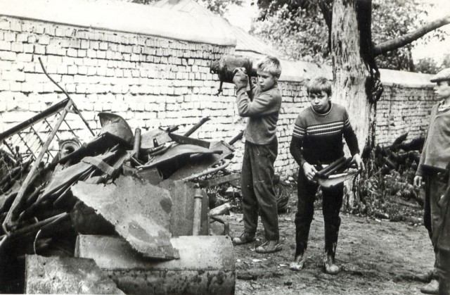 Фотохроника "загнивающего совка". Часть 4
