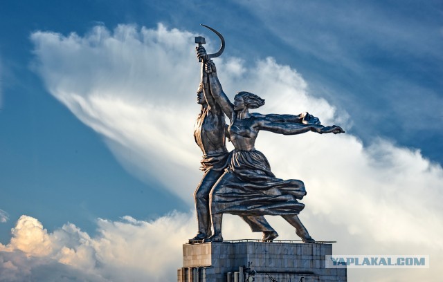 Рыбинск. Монумент "Волга"