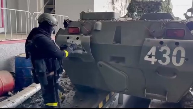Кадры захвата гражданской машины украинскими диверсантами в Белгородской области