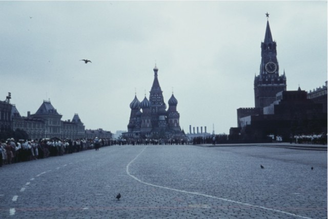 Прогулка по Москве 1961 года. Какой была столица в год, когда Гагарин полетел в космос