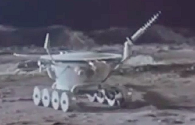 5 февраля 1971 экипаж «Аполлона-14» высадился на Луне.