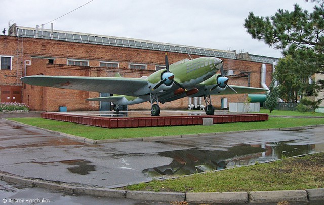 20 самых интересных авиапамятников