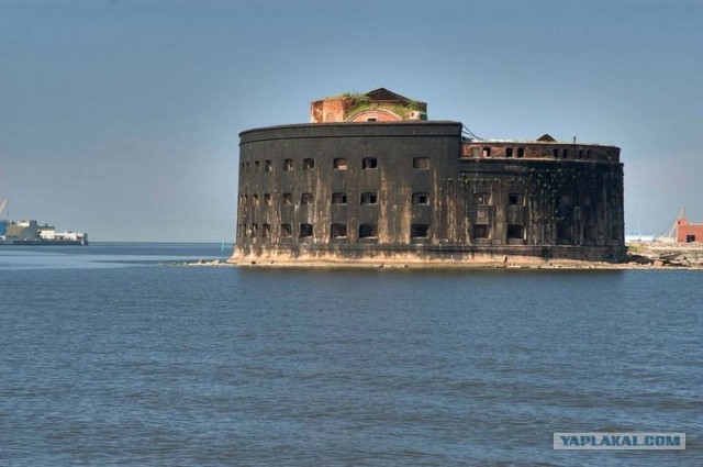 10 самых впечатляющих морских фортов