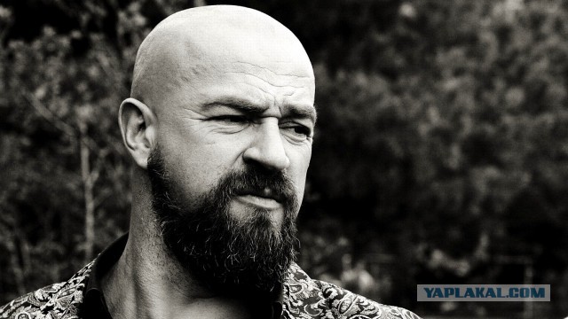 Двух передасов одним стулом