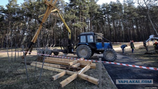 В Куропатах снесли мемориал "жертвам сталинских репрессий"