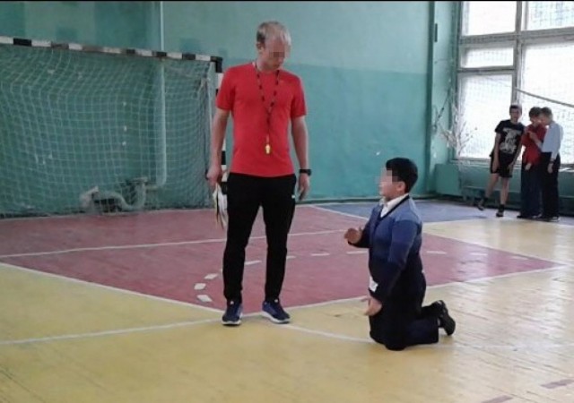 Учительницу задержали за секс с подростком в школе
