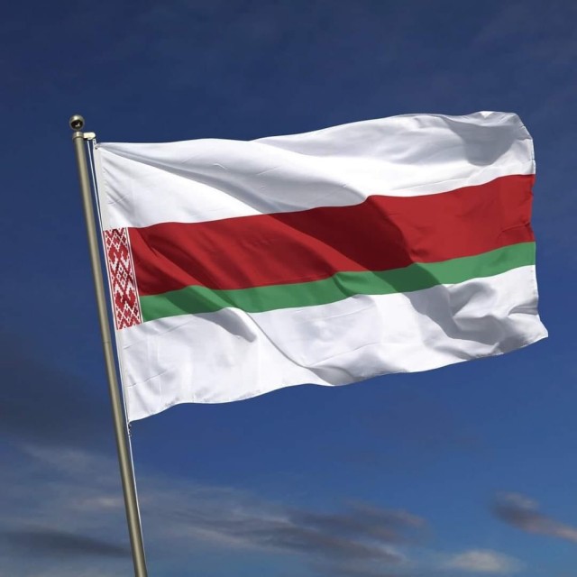 Считаю все споры о беларуского флаге можно закрывать.
