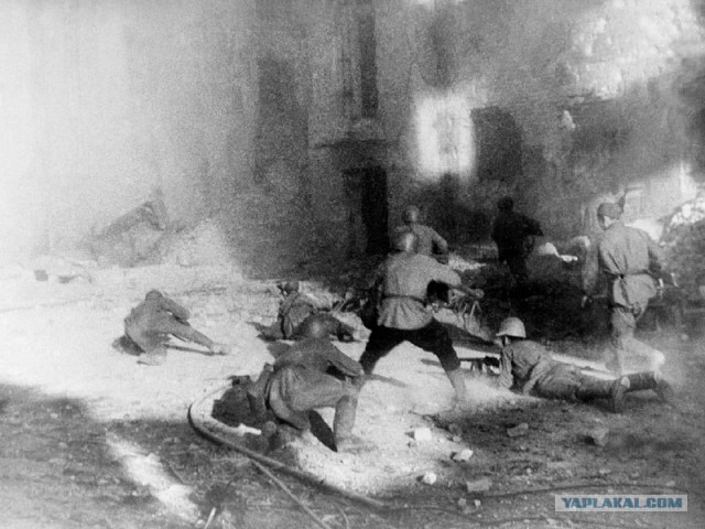 Фотографии второй мировой, многие цветные (фото)