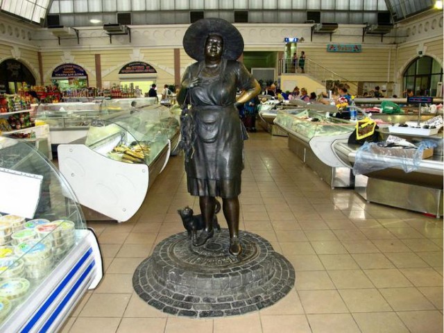 Необычные статуи мира