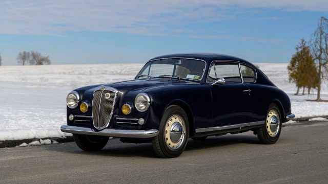 Интересная компоновка автомобиля Alfa Romeo