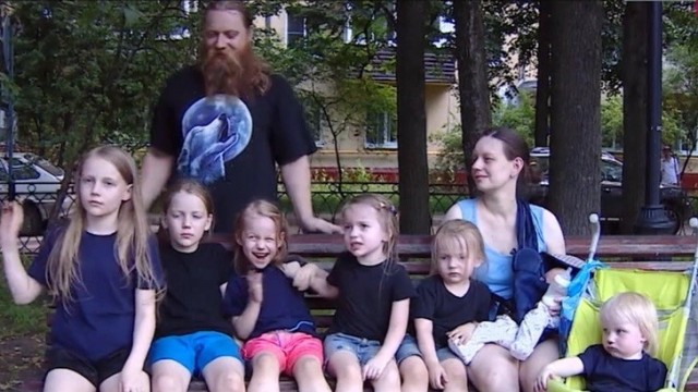 Счастливая семейка