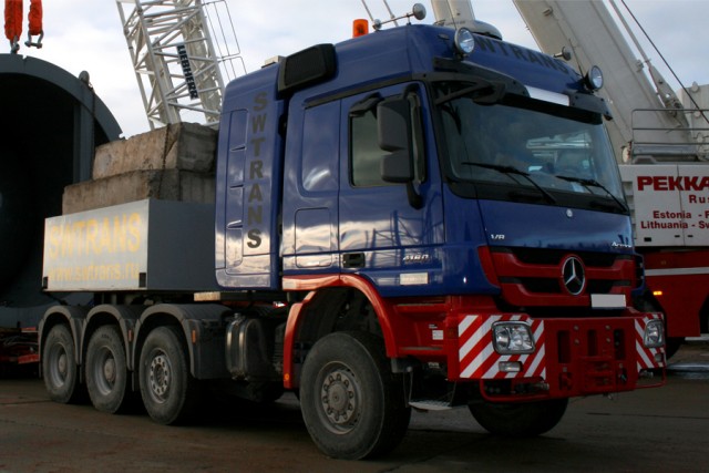 Бедный Renault. Мужики купили Яхту