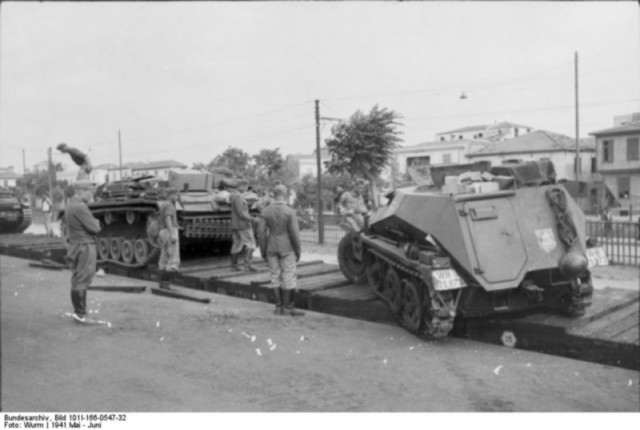 StuG III под кличкой "Гадюка", самая массовая в производстве с которой пришлось встретиться нашим дедам.