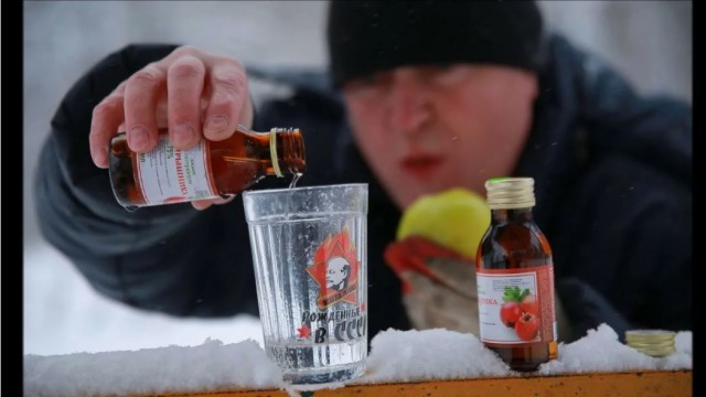 Назван список самых опасных алкогольных напитков: как спиртное вызывает язвы и воспаления