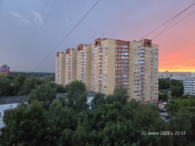 Просто фотка из окна. Москва 22.06.2026