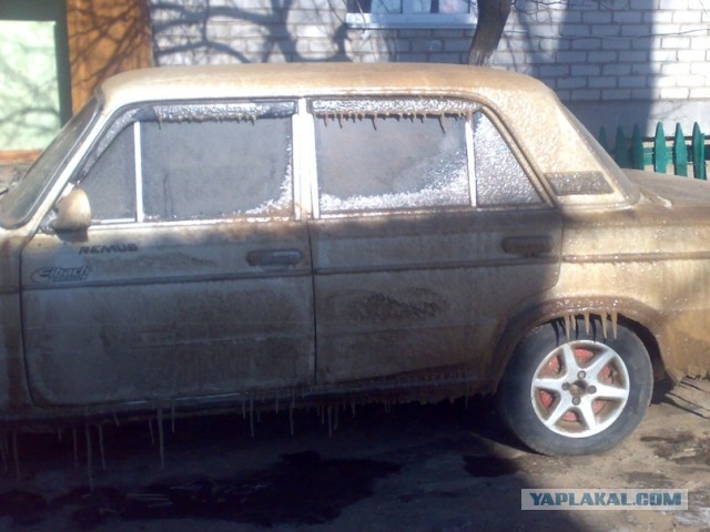 VAZ 21074i: жопу возит, а чего ещё надо?