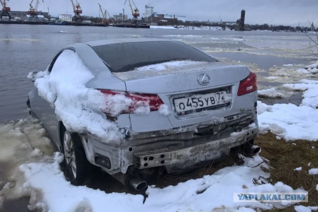 В Рыбинске к берегу «причалил» Лексус