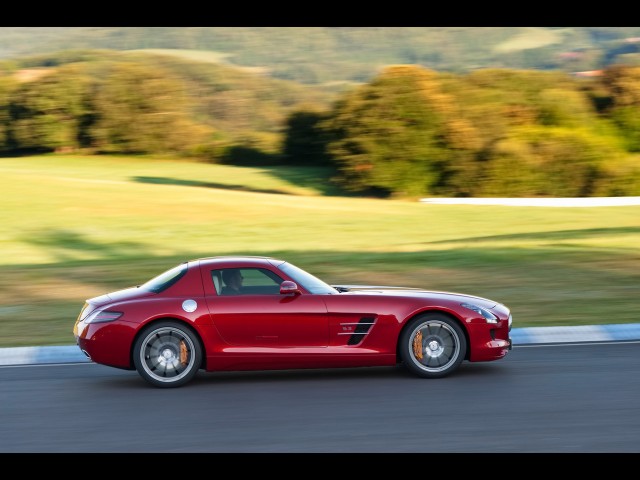 Mercedes-benz Sls Amg 2010(20 фотообоев)