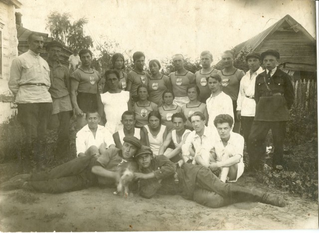 История в фотографиях