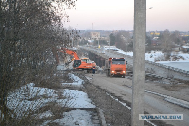 Обрушился мост в Архангельской области