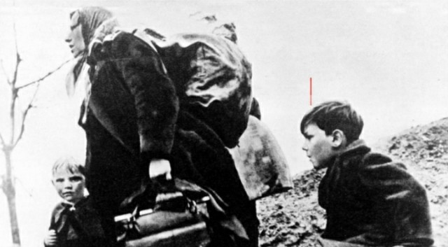 Они  осуждают Сталина за то, в чем виновны не меньше