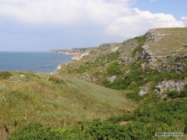 Мыс Тарханкут - самая западная точка Крыма.