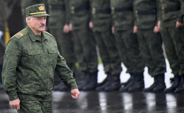 Лукашенко и Путин договорились о развертывании совместной региональной группировки войск