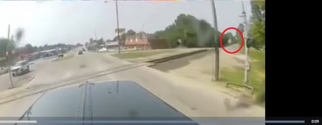 Дед про*бал вспышку