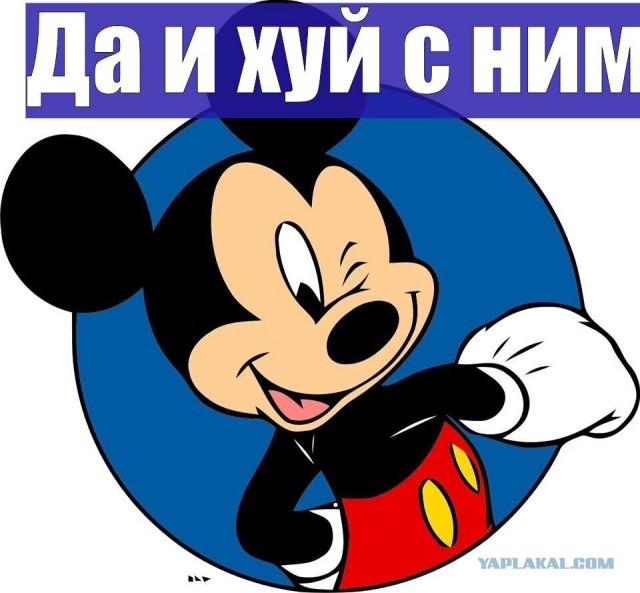 Лукашенко уронили во время игры в хоккей
