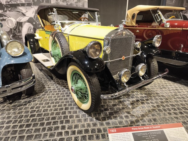 Олдтаймер Галерея 2026. Картинки с выставки